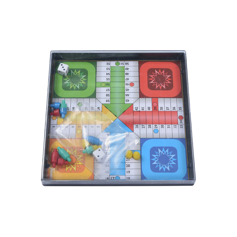 Портативная игра в пластиковом футляре Classic Flying Chess (Ludo)