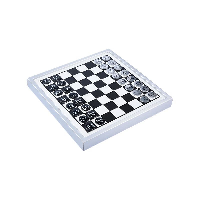 Набор магнитных шахмат с настенным креплением Modern White Frame Edition